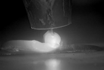Image of pipe cladding taken with XVC-O Weld Camera with High Dynamic Range imaging